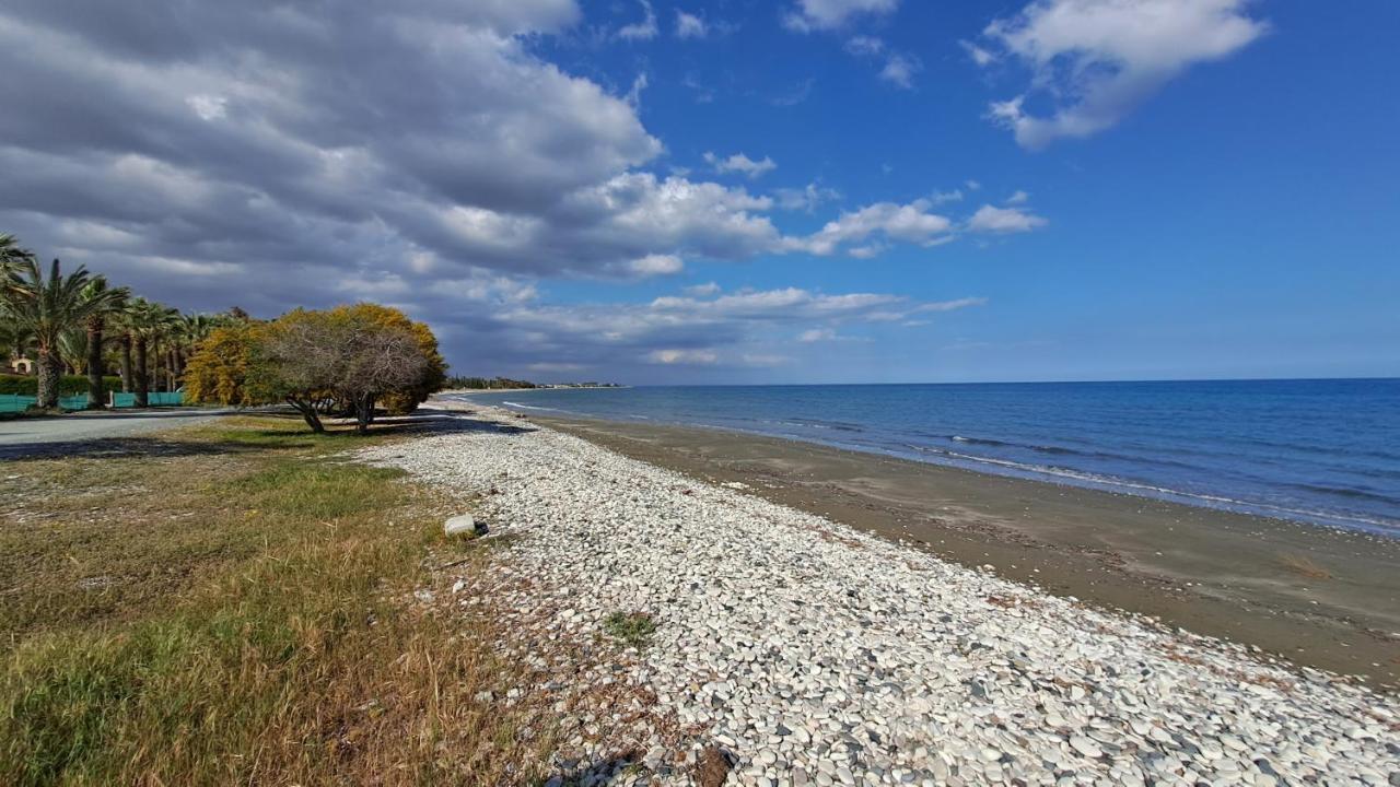 Апартаменти Relaxing Seaside Manors Ларнака Екстер'єр фото
